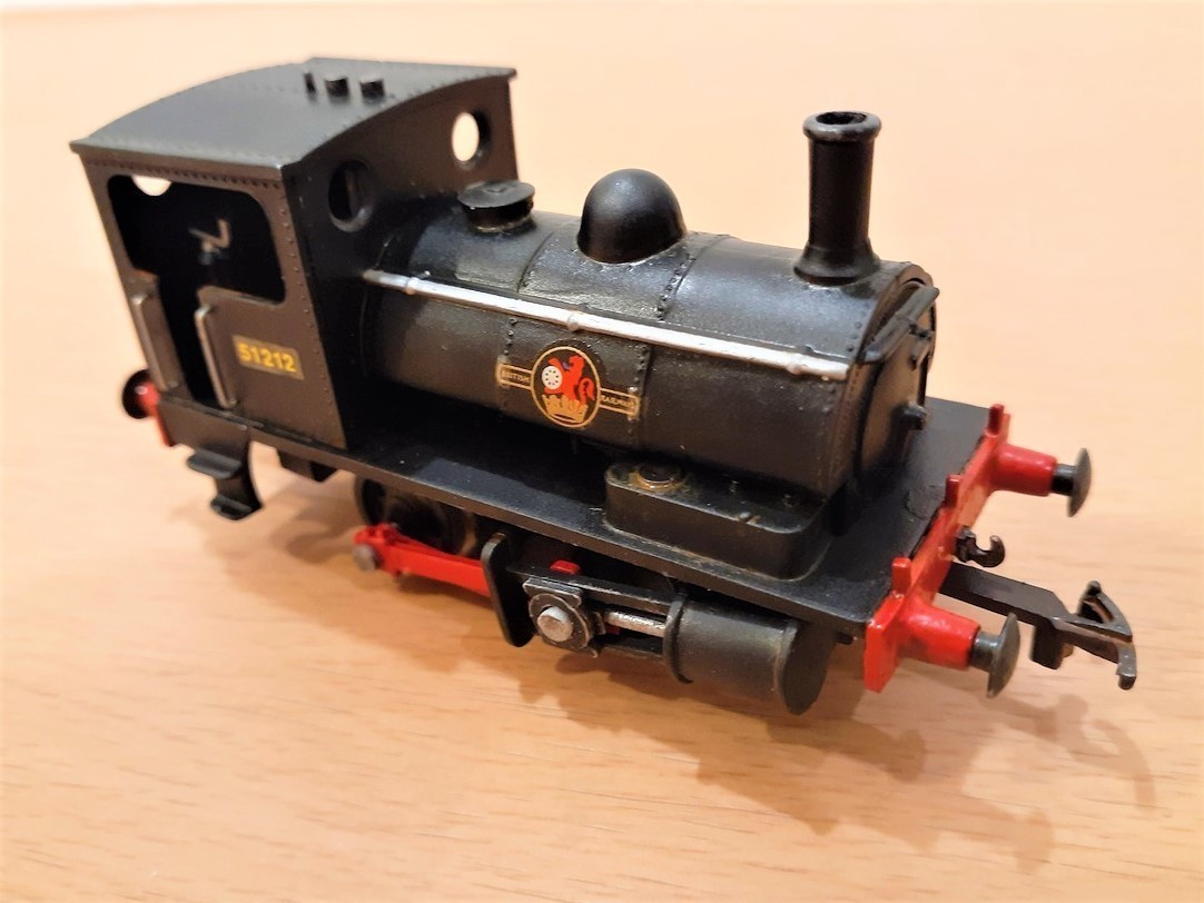 HOゲージ 英国製小型蒸気機関車プラモデル完成: 動く小さな船の模型工作室