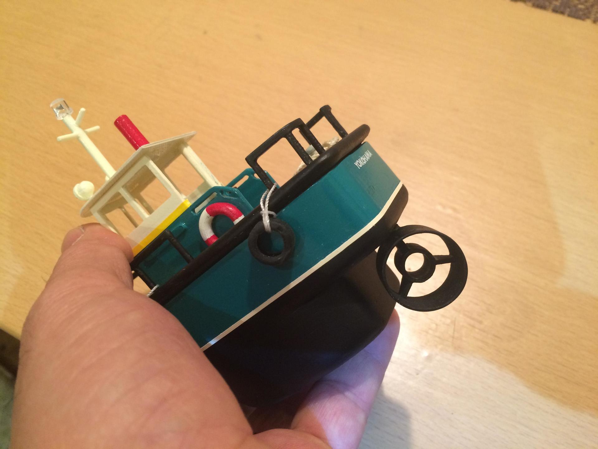 3Dプリンタ製 小型タグボートキットの推進器: 動く小さな船の